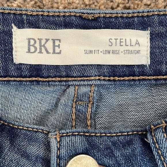 BKE Stella slim fit lowrise straight leg 26 - Picture 2 of 5